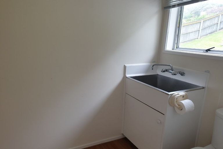 Photo of property in 40 Holt Avenue, Torbay, Auckland, 0630