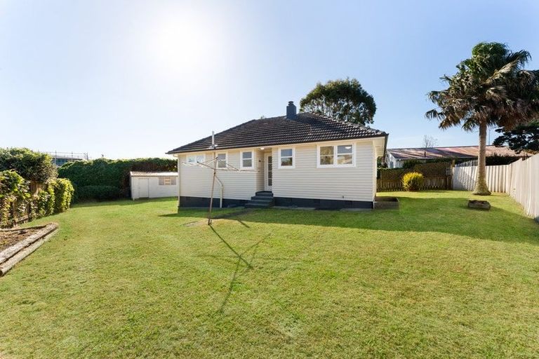 Photo of property in 3 Ellen Street, Manurewa East, Auckland, 2102
