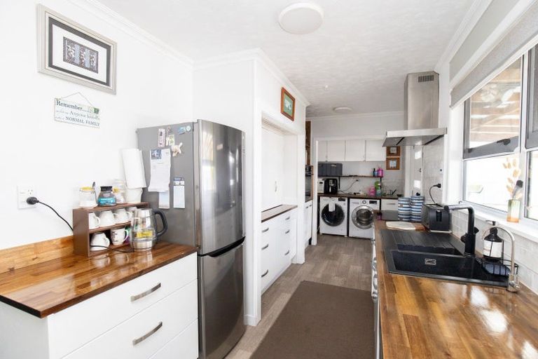 Photo of property in 71 Pipiroa Road, Ngatea, 3503