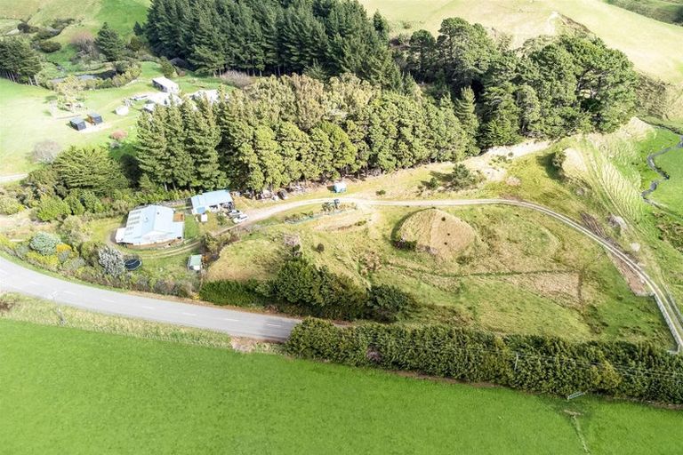 Photo of property in 152 Opaki Kaiparoro Road, Eketahuna, 4994