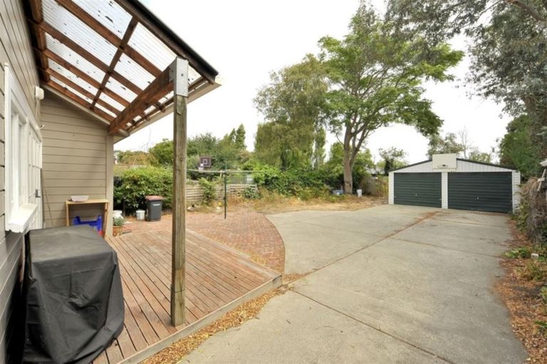 Photo of property in 300 Keyes Road, New Brighton, Christchurch, 8083