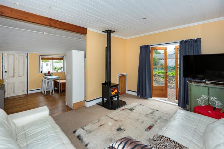 Photo of property in 217 Whitecliffs Road, Whitecliffs, Coalgate, 7673