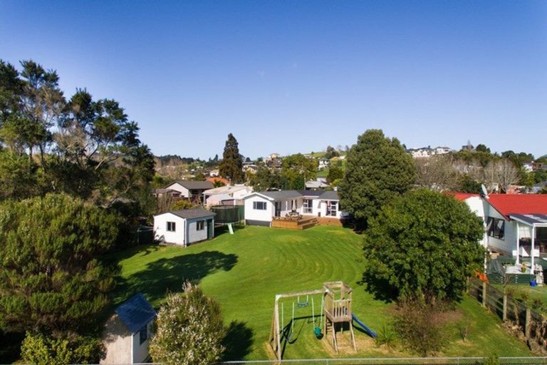 Photo of property in 50 Awaroa Road, Helensville, 0800