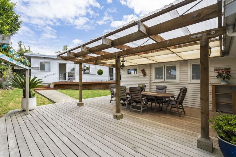 Photo of property in 4 Greville Road, Pinehill, Auckland, 0632