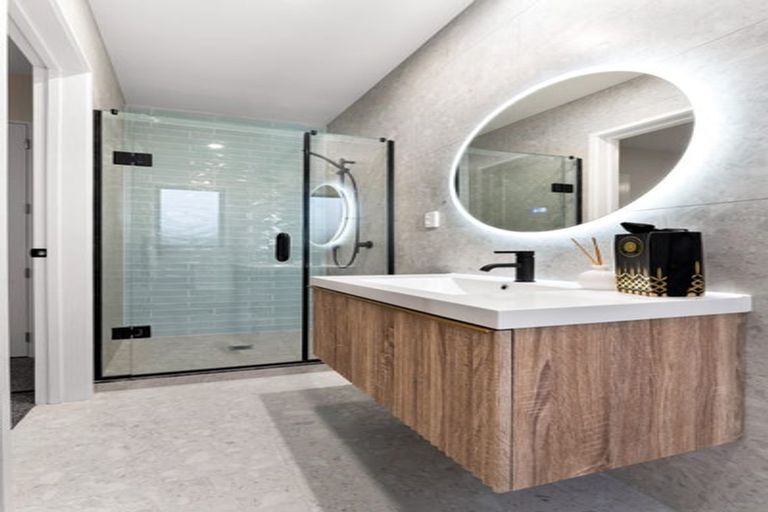 Photo of property in 6 La Bella Road, Hobsonville, Auckland, 0616