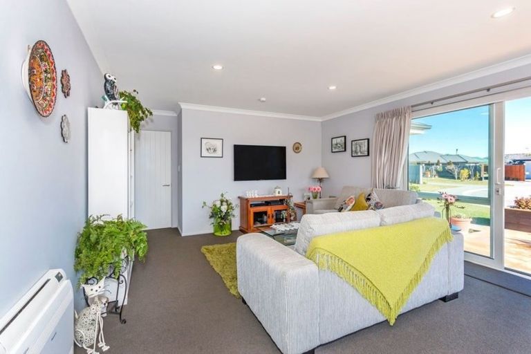 Photo of property in 5 Austen Place, Rolleston, 7614