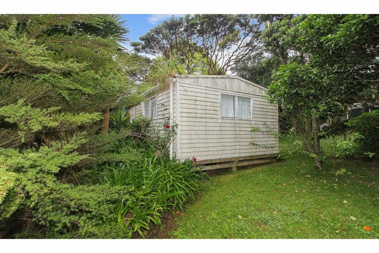 Photo of property in 1/19 Gazelle Avenue, Beach Haven, Auckland, 0626