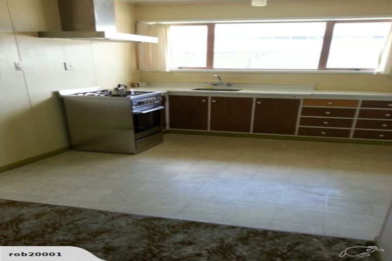 Photo of property in 2/28 Oakland Avenue, Papatoetoe, Auckland, 2025