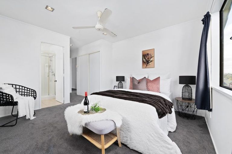 Photo of property in 17 Houhere Place, Pukete, Hamilton, 3200