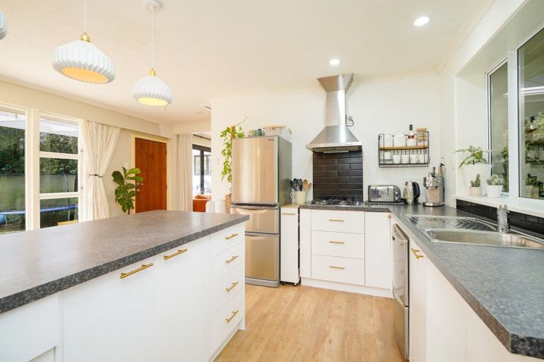 Photo of property in 58 Ruru Avenue, Otatara, Invercargill, 9879