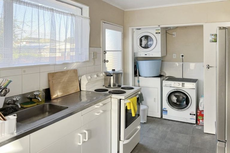 Photo of property in 354 College Street, West End, Palmerston North, 4410