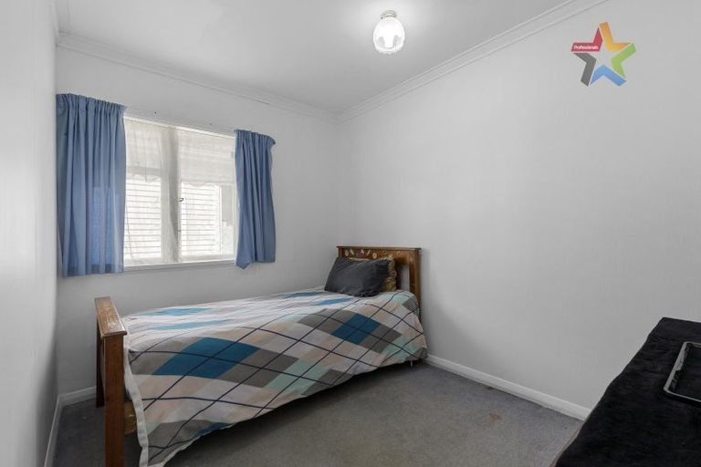 Photo of property in 65 Glen Road, Stokes Valley, Lower Hutt, 5019