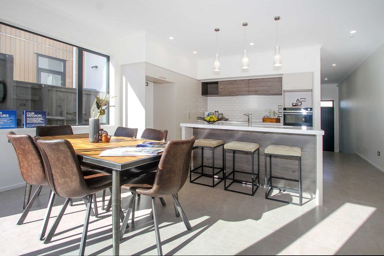 Photo of property in 28 Onekiritea Road, Hobsonville, Auckland, 0616