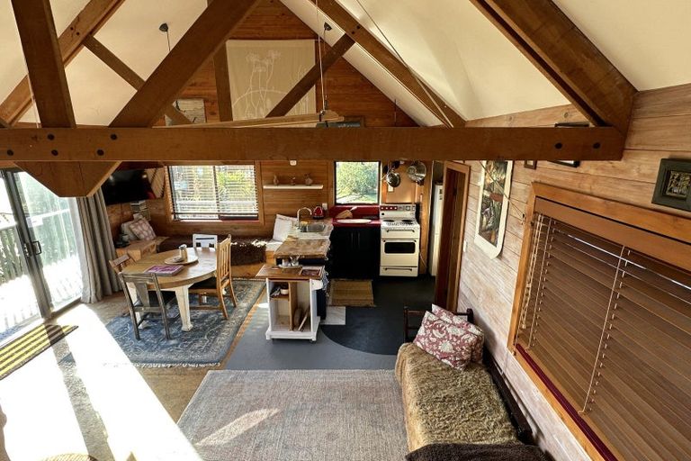 Photo of property in 9 The Parade, Okarito, Whataroa, 7886