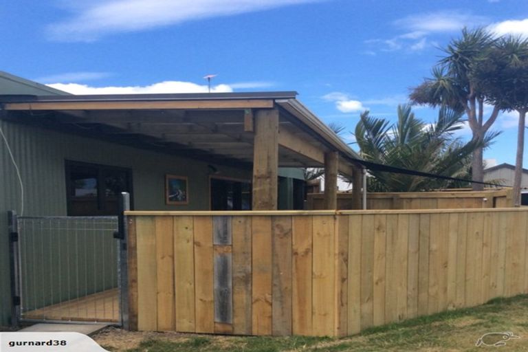 Photo of property in 38 Airini Road, Waimarama, Havelock North, 4294