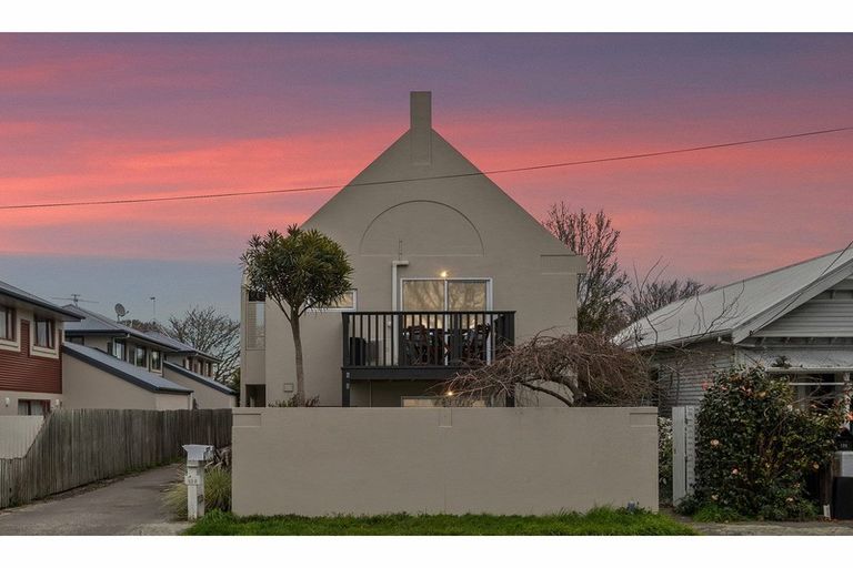 Photo of property in 2/132 Huxley Street, Sydenham, Christchurch, 8023
