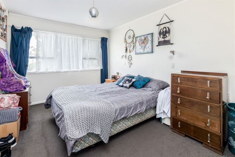 Photo of property in 2/35 Birman Close, Half Moon Bay, Auckland, 2012