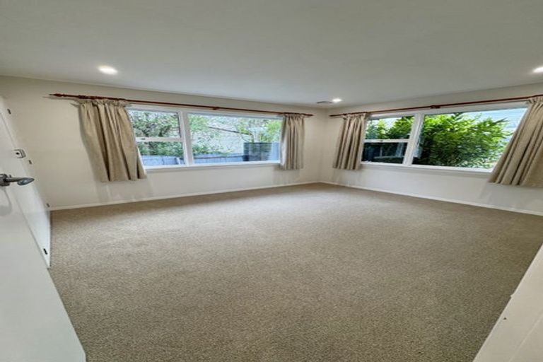 Photo of property in 80 Daniels Road, Redwood, Christchurch, 8051
