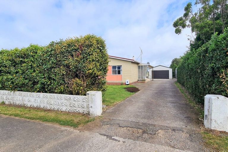 Photo of property in 114 Ihaia Road, Opunake, 4616