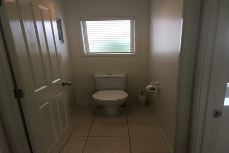 Photo of property in 5 Coralsea Way, Arkles Bay, Whangaparaoa, 0932