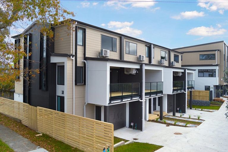 Photo of property in 63a Arawa Street, New Lynn, Auckland, 0600