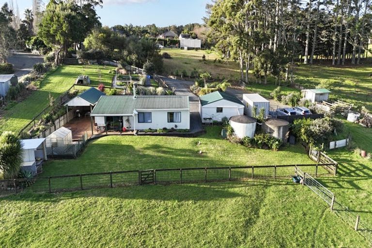 Photo of property in 1195a Pipiwai Road, Ruatangata West, Whangarei, 0176