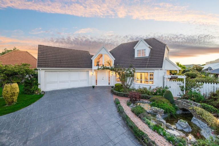 Photo of property in 88 Lake Terrace Road, Burwood, Christchurch, 8061