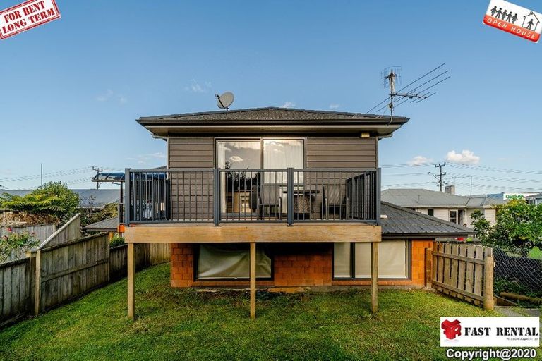 Photo of property in 220a Archers Road, Glenfield, Auckland, 0627