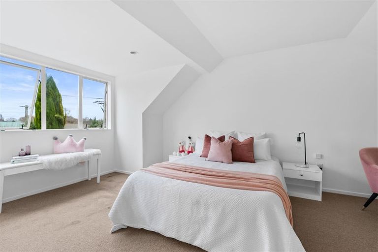 Photo of property in 2/8 Corfe Street, Ilam, Christchurch, 8041