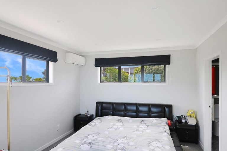 Photo of property in 46 Domett Street, Newlands, Wellington, 6037
