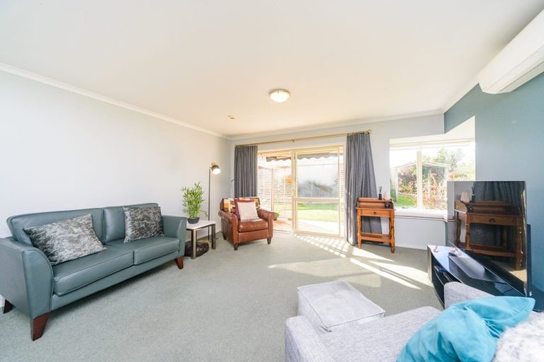 Photo of property in 9 Foxtail Fern, Kelvin Grove, Palmerston North, 4414