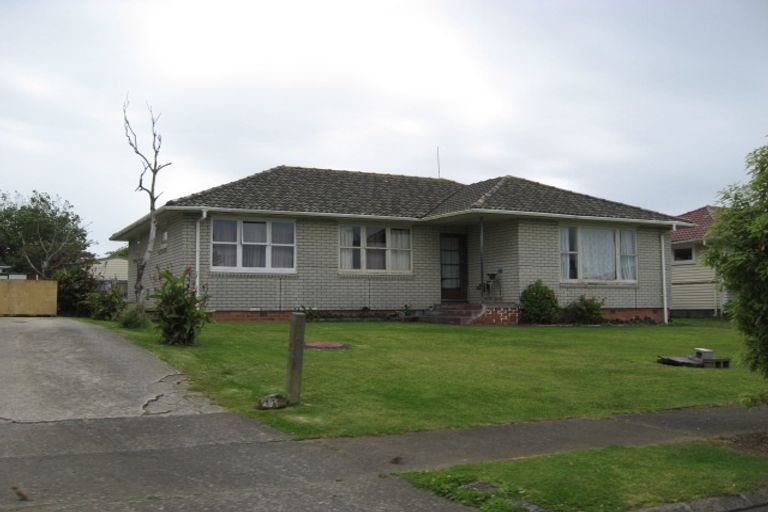 Photo of property in 10 Mariner Street, Mangere, Auckland, 2022