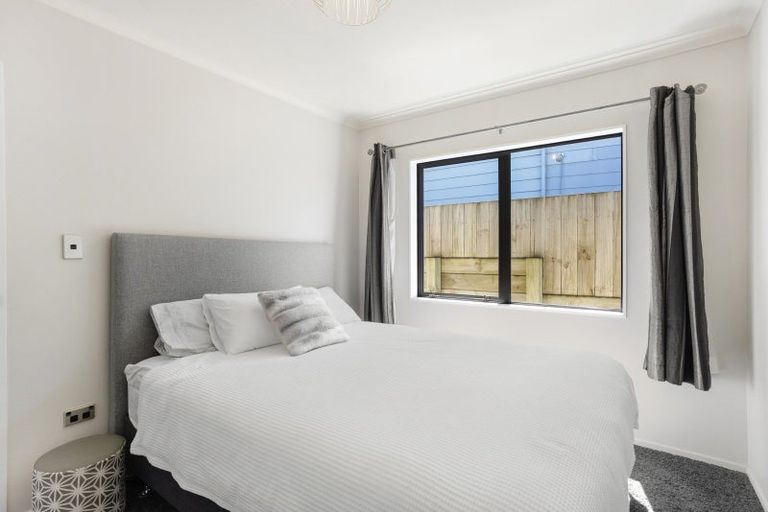 Photo of property in 32a Bath Street, Brighton, Dunedin, 9035