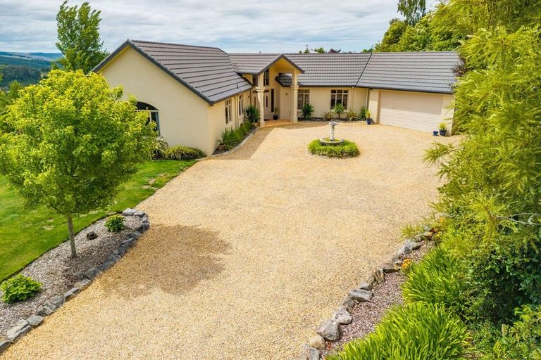 Photo of property in 96 Totara View Road, Wakefield, 7095