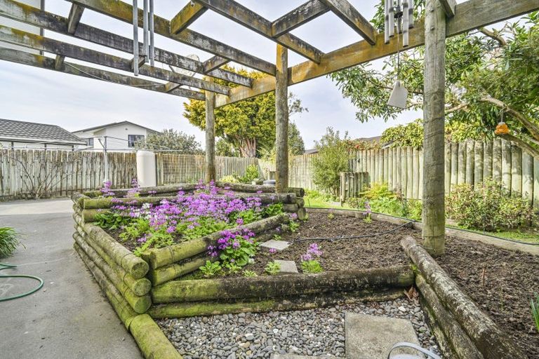 Photo of property in 17 Donegal Crescent, Tamatea, Napier, 4112