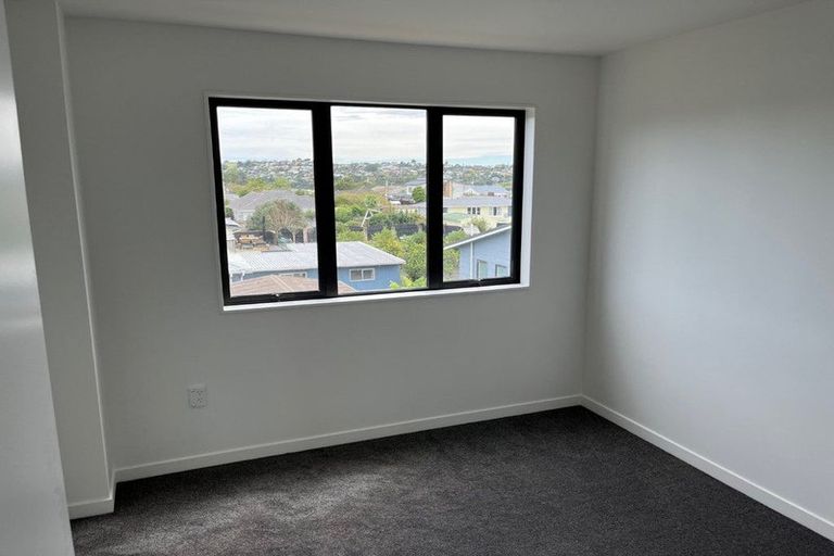 Photo of property in 5/3 Abbotleigh Avenue, Te Atatu Peninsula, Auckland, 0610