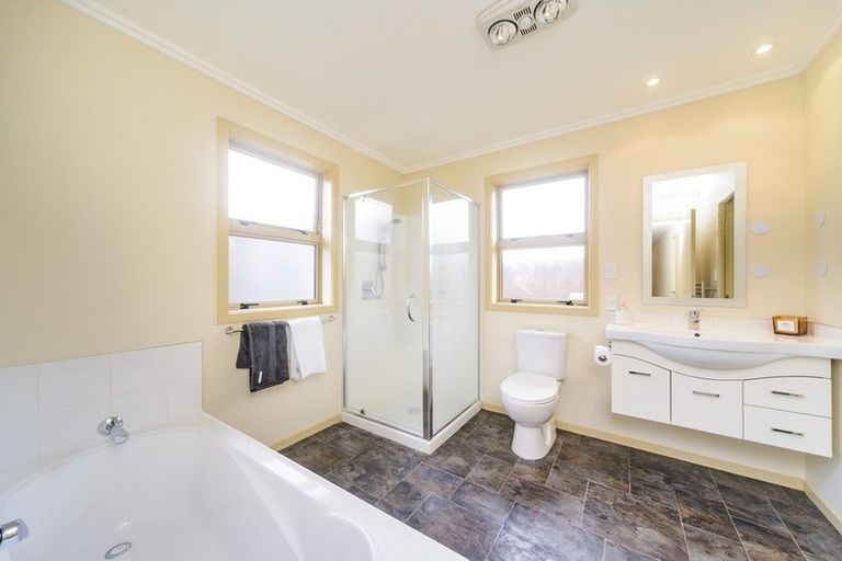 Photo of property in 7 Angelina Way, Kelvin Grove, Palmerston North, 4414