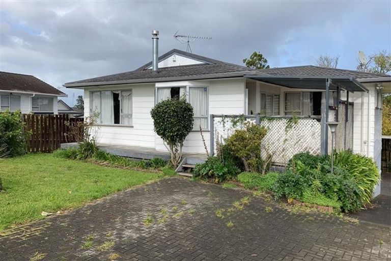 Photo of property in 99 Archmillen Avenue, Pakuranga Heights, Auckland, 2010