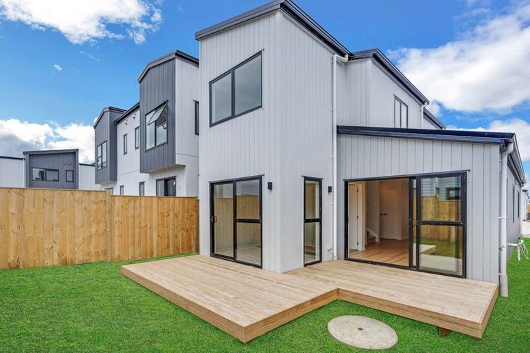 Photo of property in 5 Military Lane, Papakura, 2110