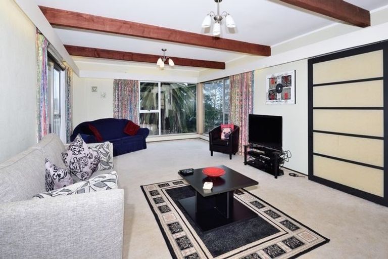 Photo of property in 3 Moera Place, Stanmore Bay, Whangaparaoa, 0932