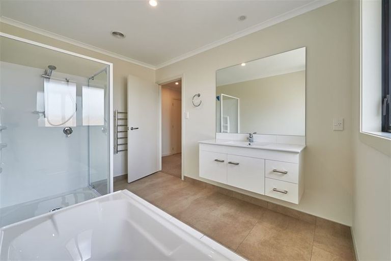 Photo of property in 15 Varsity Heights, Fitzherbert, Palmerston North, 4410