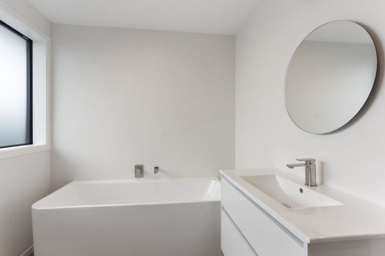 Photo of property in 10 Inch Crescent, Rangiora, 7400