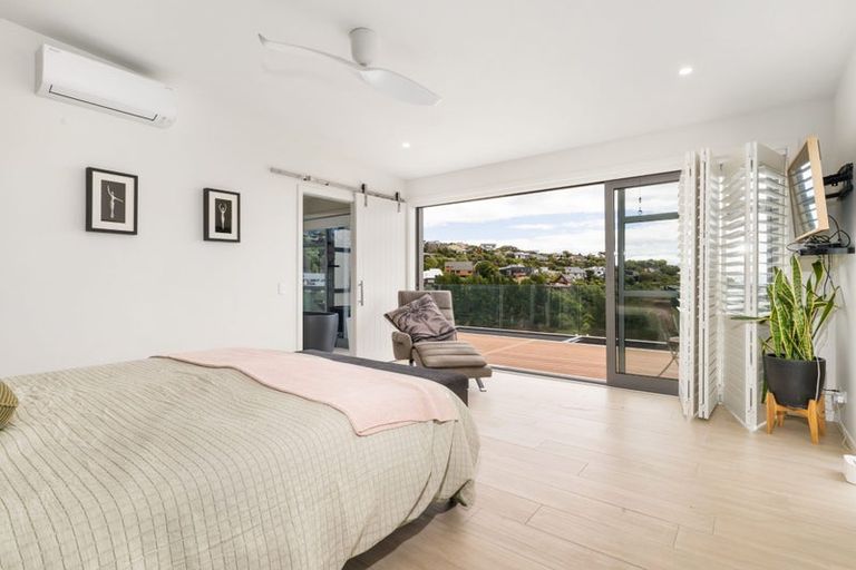 Photo of property in 11 Saint Remy Lane, Redcliffs, Christchurch, 8081