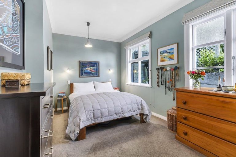 Photo of property in 16 Beach Street, Island Bay, Wellington, 6023