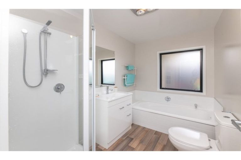 Photo of property in 16 Hannington Way, Rolleston, 7615