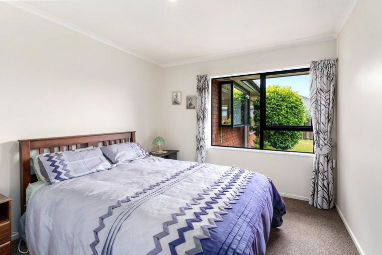 Photo of property in 12 Vanderbilt Place, Halswell, Christchurch, 8025