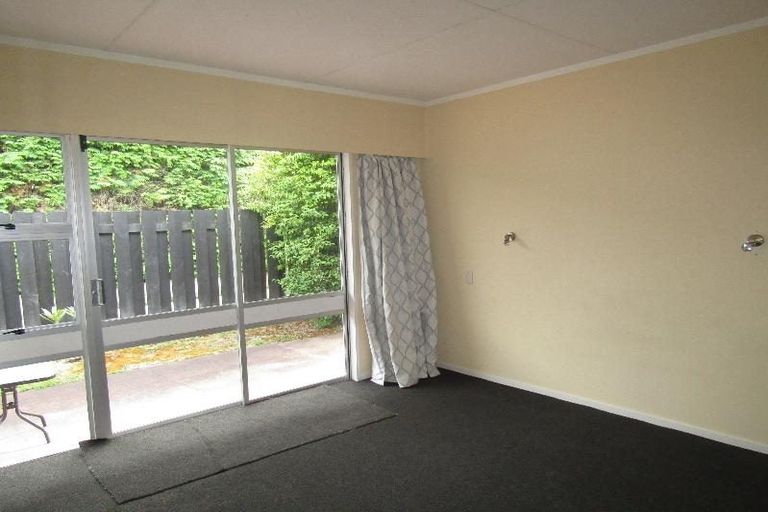 Photo of property in 2/4 Kereru Street, Two Mile Bay, Taupo, 3330