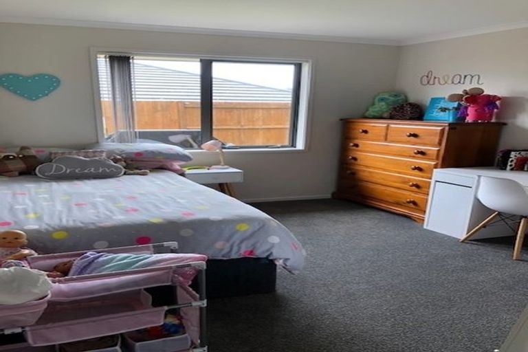 Photo of property in 52 Fairfax Crescent, Pyes Pa, Tauranga, 3112