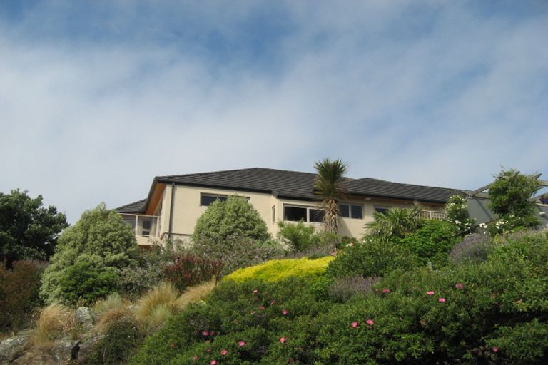 Photo of property in 15 Gazelle Lane, Redcliffs, Christchurch, 8081