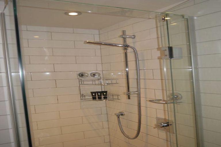 Photo of property in The Capital, 26/370 Oriental Parade, Oriental Bay, Wellington, 6011